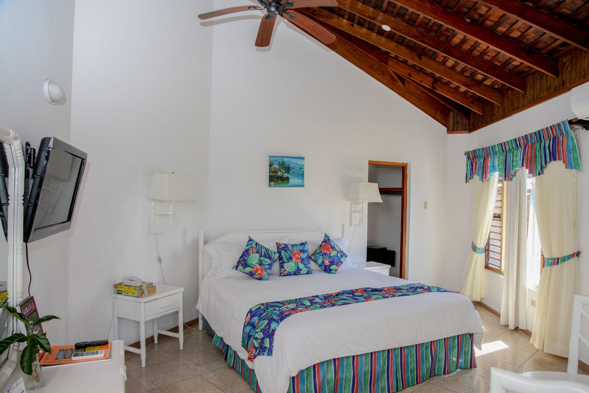 Negril Treehouse Resort Exterior photo
