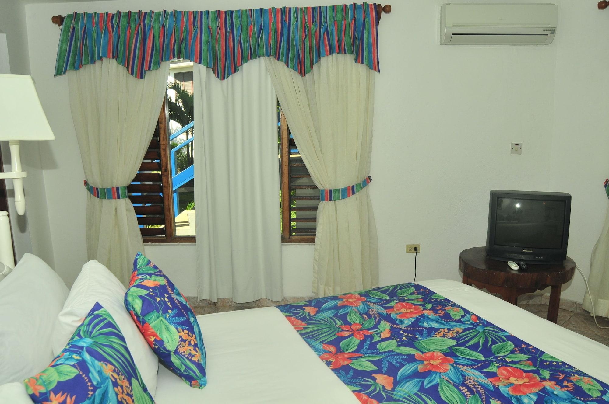 Negril Treehouse Resort Exterior photo
