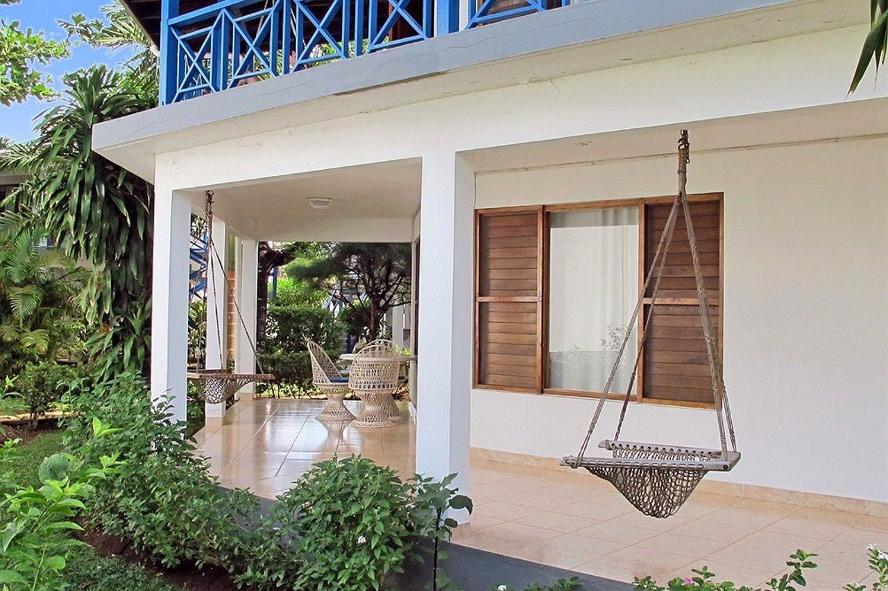 Negril Treehouse Resort Exterior photo